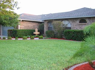 614 Pinewalk Dr, Brandon, FL 33510