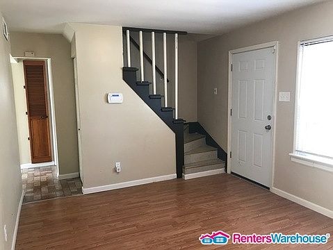 3rd image of 5906 Hancock Ave