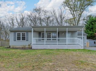 100 Cindy Dr, Egg Harbor Township, NJ 08234