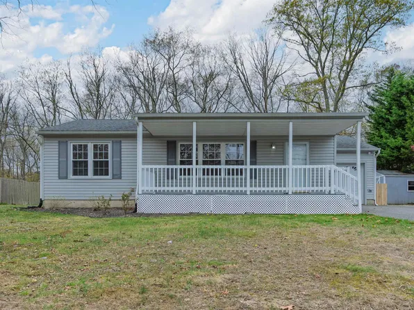 100 Cindy Dr, Egg Harbor Township, NJ 08234