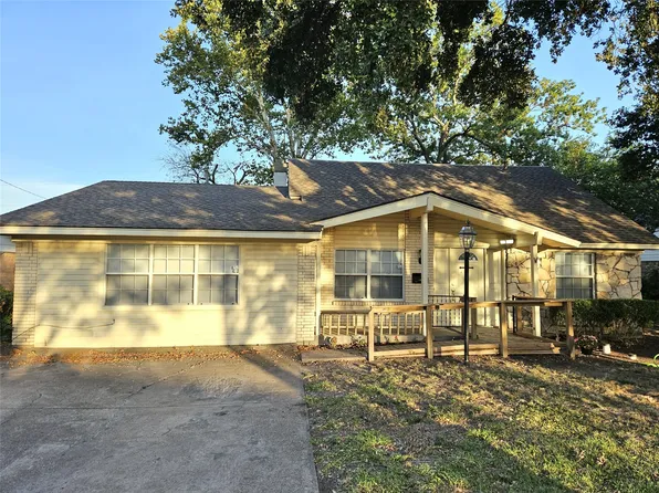 3118 Eastbrook Dr, Mesquite, TX 75150