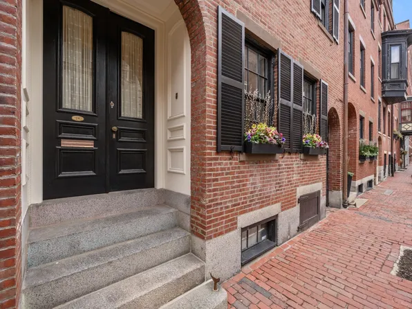14 Pinckney St, Boston, MA 02114
