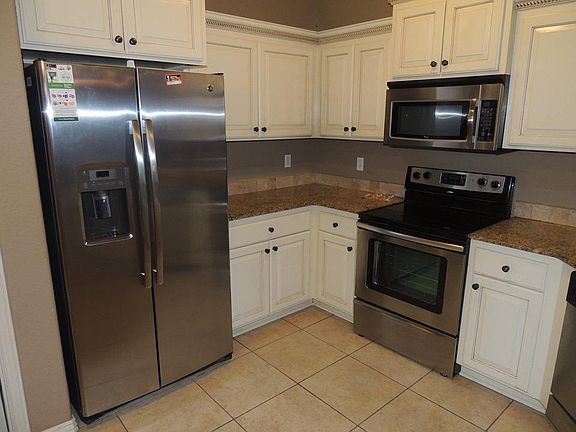 4th image of 1651 N Oakhaven Pl