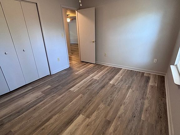 5th image of 20 Scottsdale Dr #2