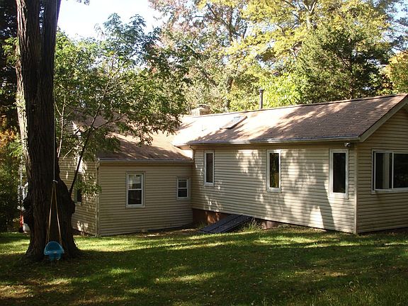 3rd image of 3006 Oak St
