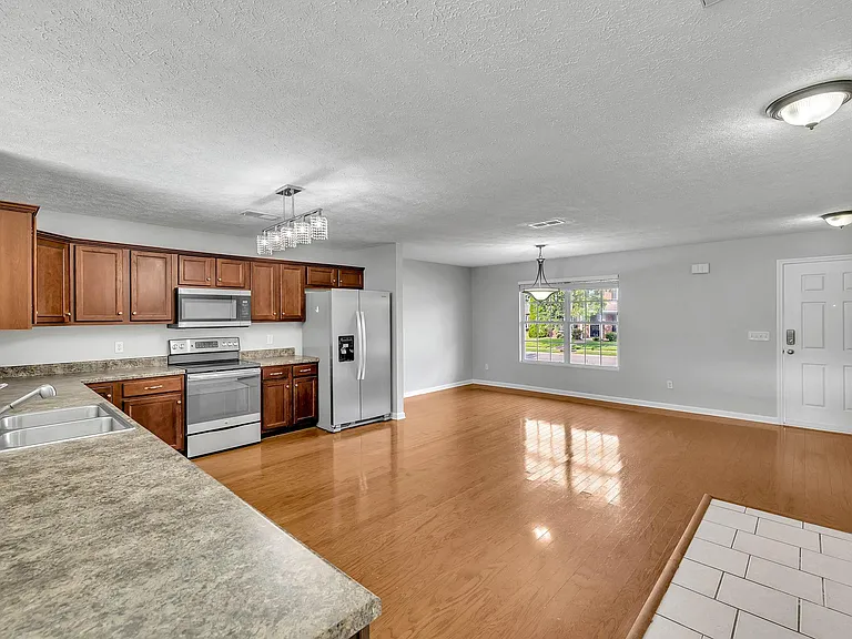 3418 Blaze Dr — Photo 30