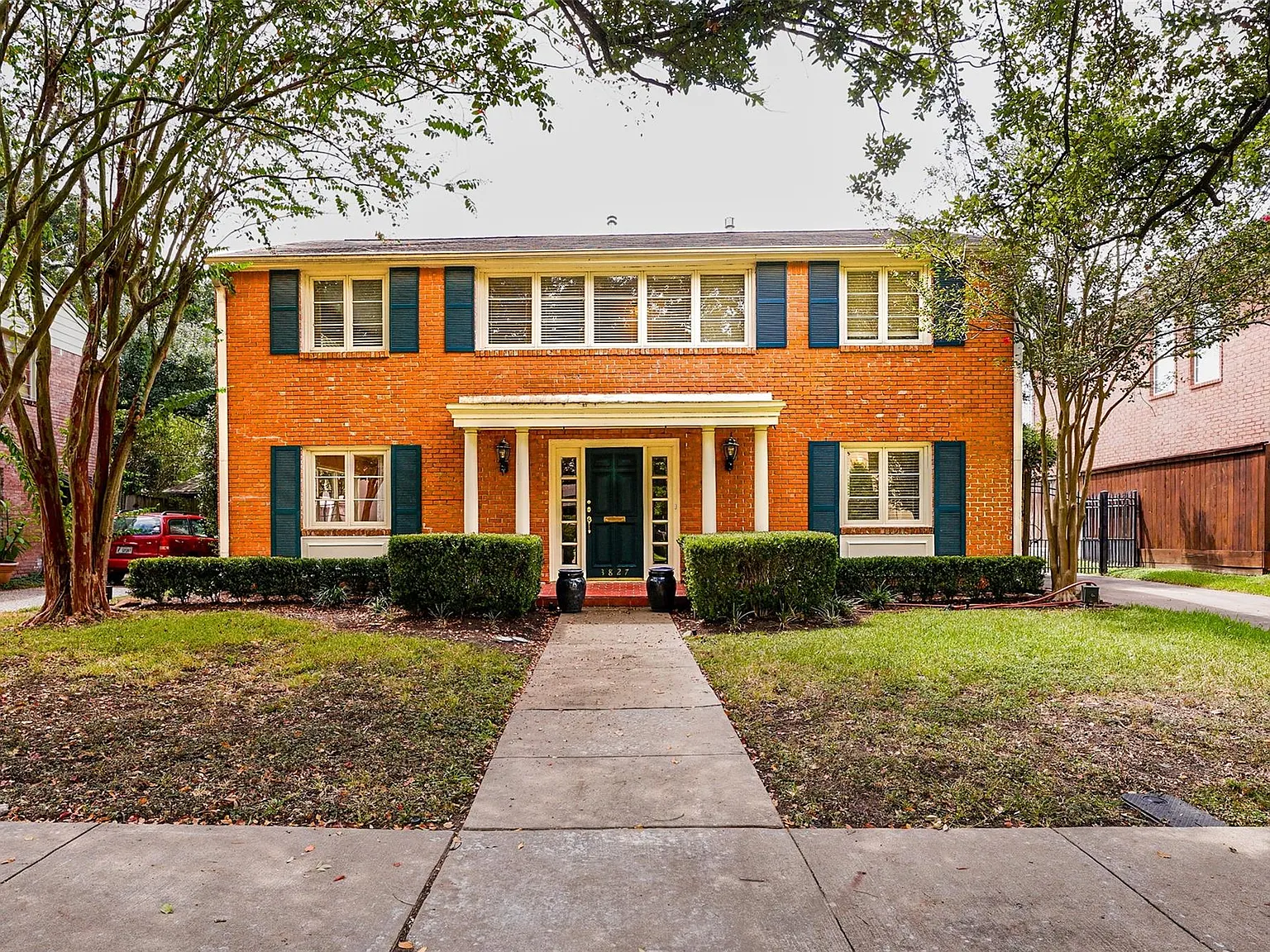 3 bed, 3.0 bath, 2846 sqft, $4,500 — Photo 1
