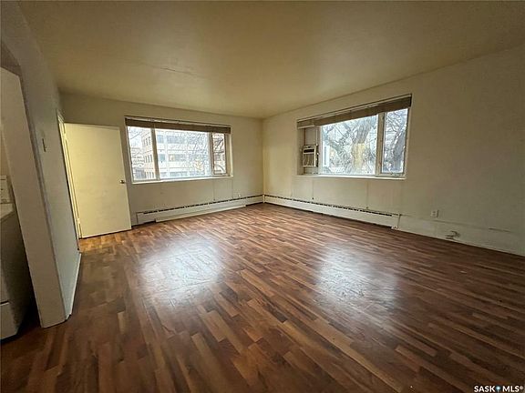 4th image of 400 4th Ave N #21