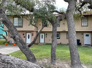 1102 8th St APT C, Rockport, TX 78382