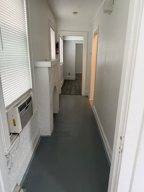 Marion Ct, Huntington — Photo 2