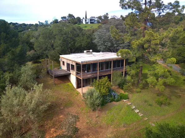 26969 Moody Rd, Los Altos Hills, CA 94022