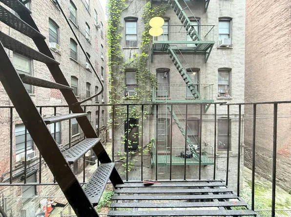 348 West 118th Street image 9 of 17