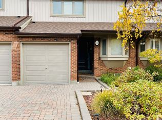 1160 Walden Cir UNIT 4, Mississauga, ON L5J4J9