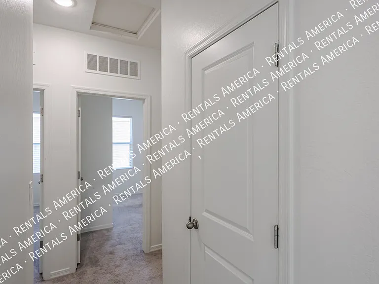 5720 W Sunrise Dr — Photo 11