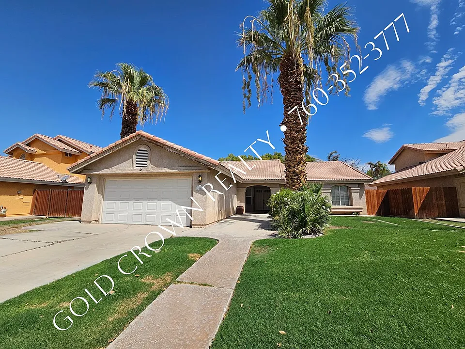2402 Lenrey Ave