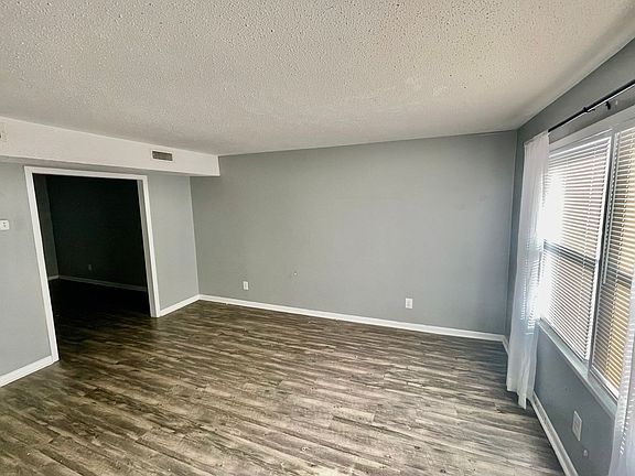 2nd image of 312 E J St APT 4