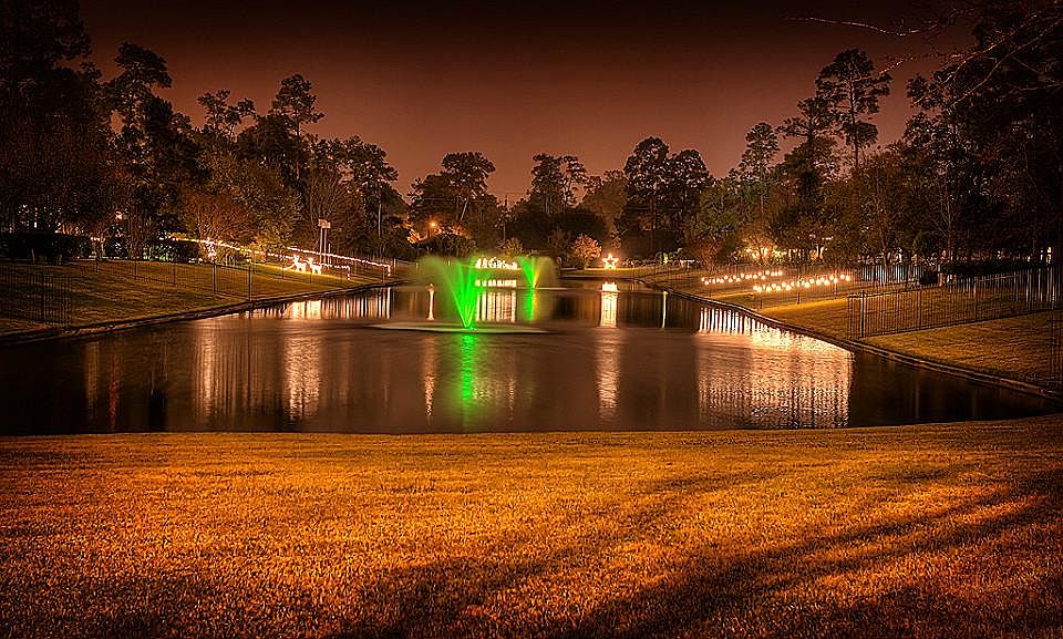 Enjoy watching the sunsets over the lake from your own back porch!