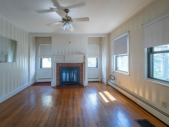 2nd image of 46 Park St