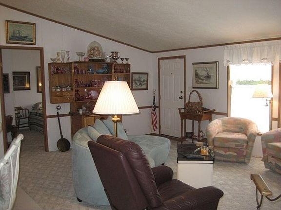 3rd image of N182 E Cedar Springs Dr