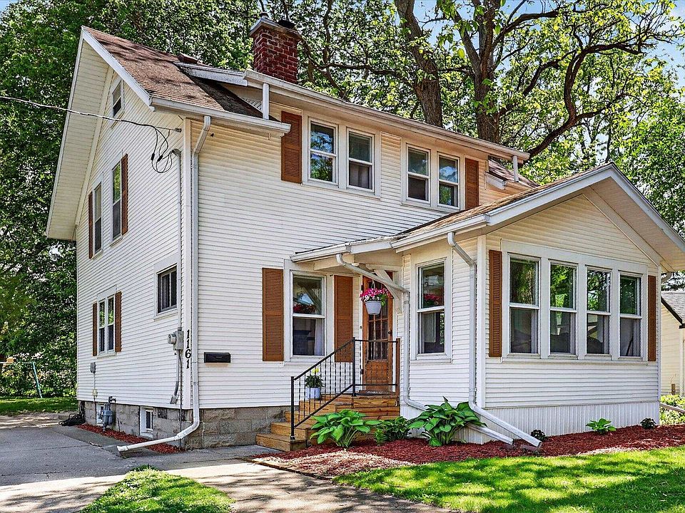 1st image of 1161 Eaton Ave