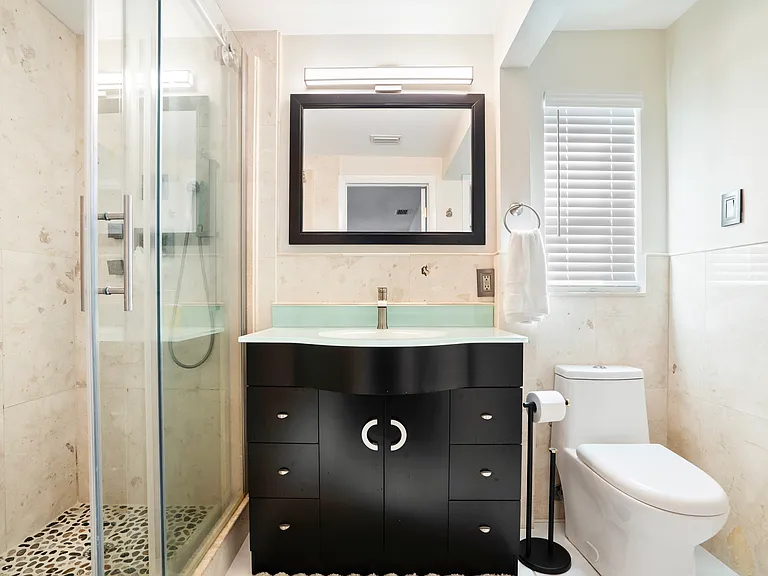 3003 W Vina Del Mar Blvd — Photo 43