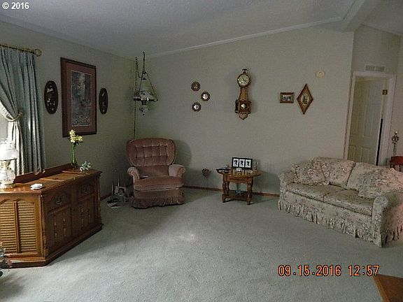 3rd image of 3227 Nekia St
