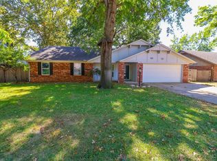 8316 E 107th Pl, Tulsa, OK 74133