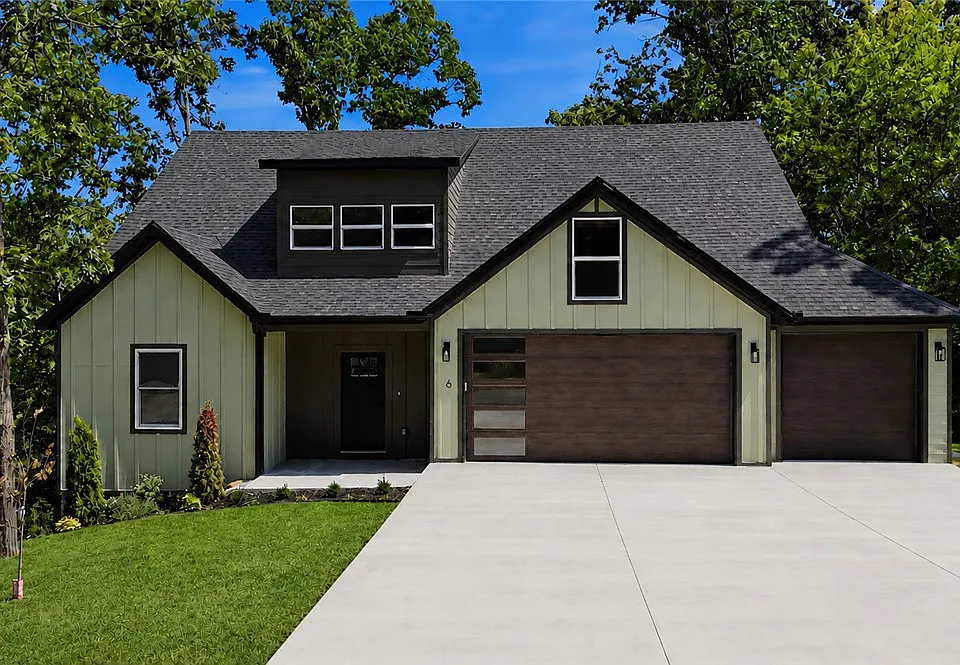 6 Waterside Ln