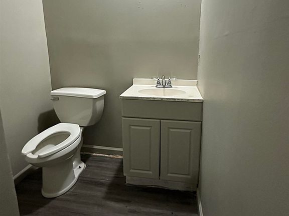 4th image of 14121 Azalea Park Ave #3