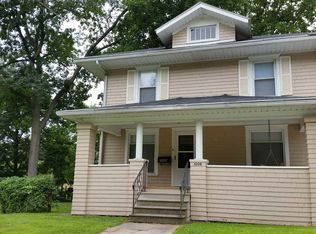 1009 Edwardsburg Ave, Elkhart, IN 46514