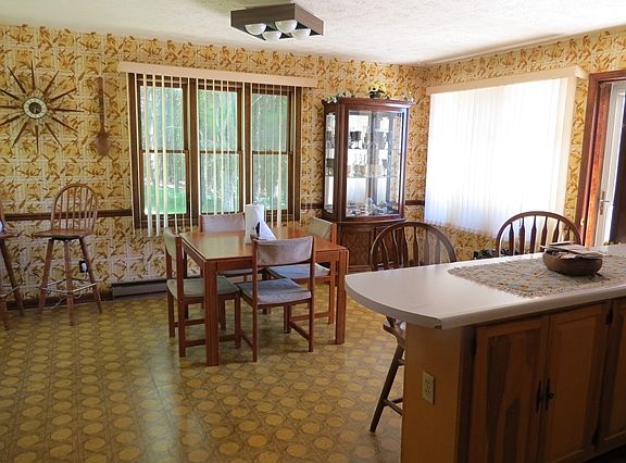 4th image of 3605 Floyd Pike