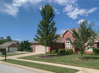 2579 N Brush Creek Dr, Fayetteville, AR 72704