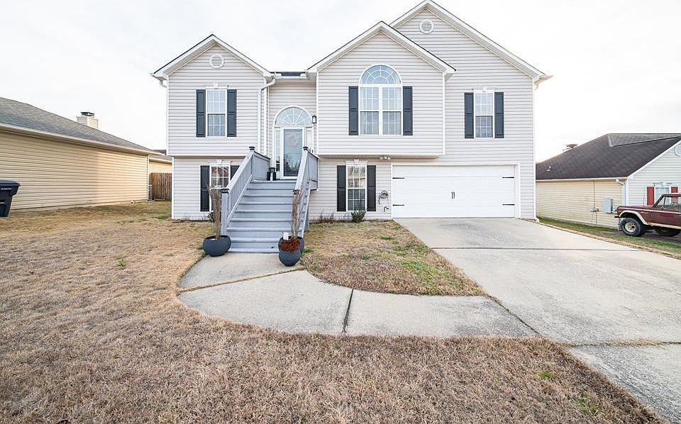 1st image of 2906 Gatewood Dr