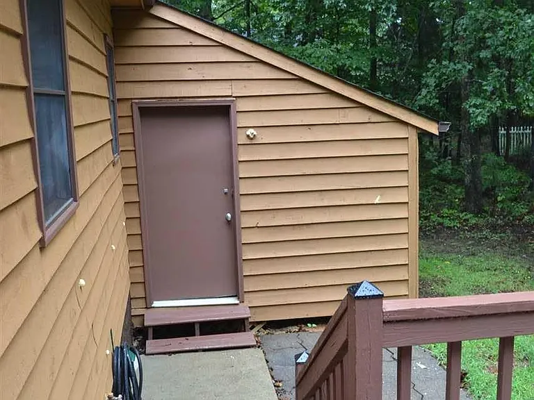 15 Englewood Dr — Photo 15