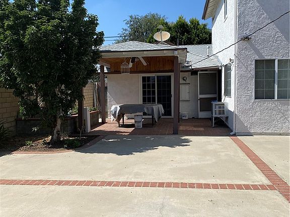 4th image of 17430 Saticoy St