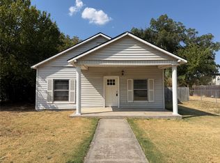 503 E Main St, Decatur, TX 76234