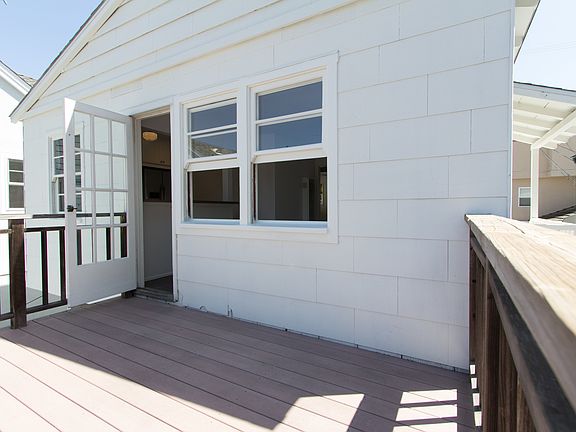2nd image of 502 Poinsettia Ave