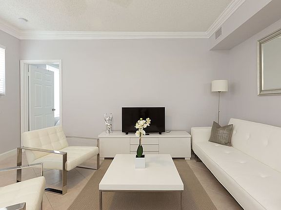 2nd image of 1559 Michigan Ave APT 202