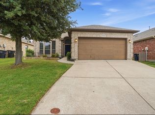 10236 Los Barros Trl, Fort Worth, TX 76177