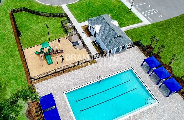 506 Kit St — Photo 35