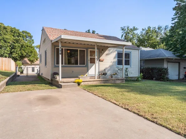 126 NW Kendall Ave, Topeka, KS 66606