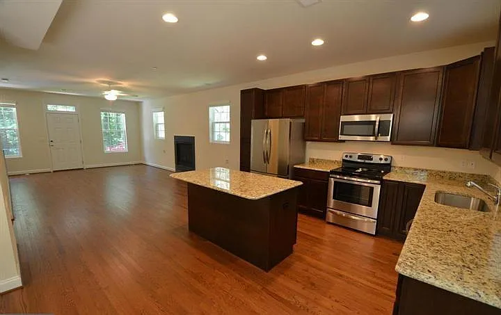 5917 Sneed Dr — Photo 8