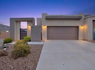1318 Tierra Verde Loop NW, Los Lunas, NM 87031