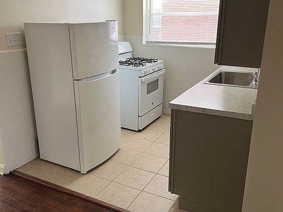 2nd image of 5500 Milan Ave APT 4