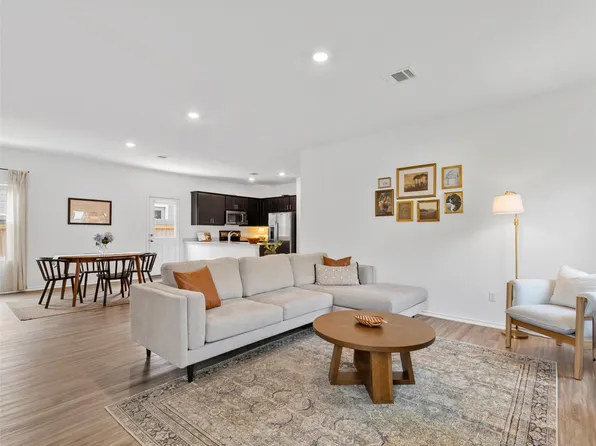 308 Sunfish Ln, Bastrop, TX 78602