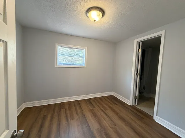 3411 E Lambright St — Photo 8