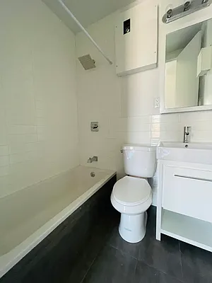 Rented by Zjama Realty Corp | media 14