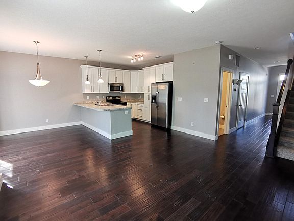 4th image of 4314 N Cypress Ln