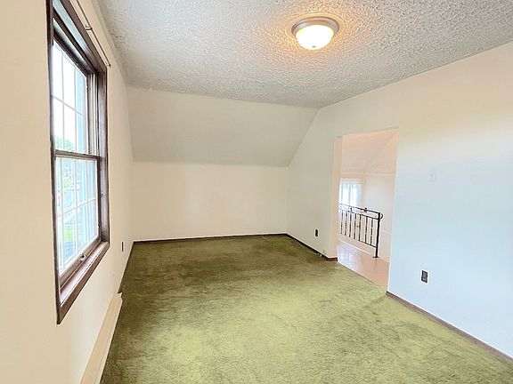 5th image of 817 Parent Ave