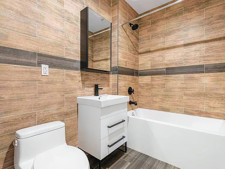 1716 Woodbine St #1F — Photo 7